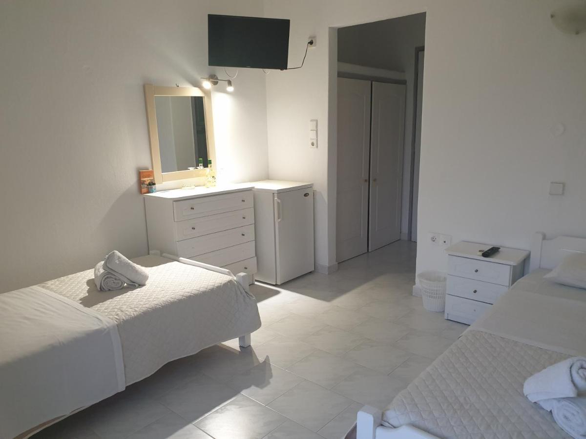 Syros Holidays Vari  ภายนอก รูปภาพ