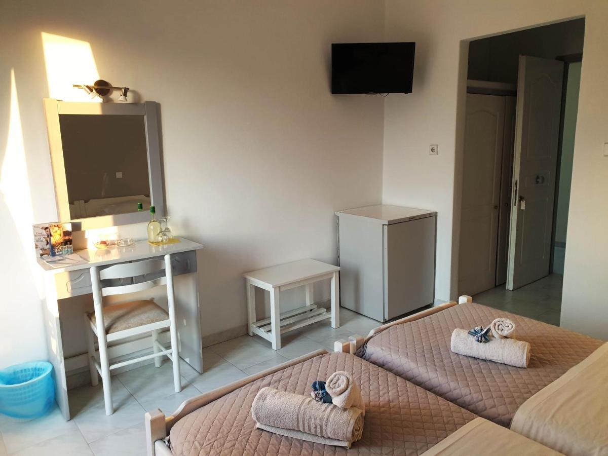 Syros Holidays Vari  ภายนอก รูปภาพ