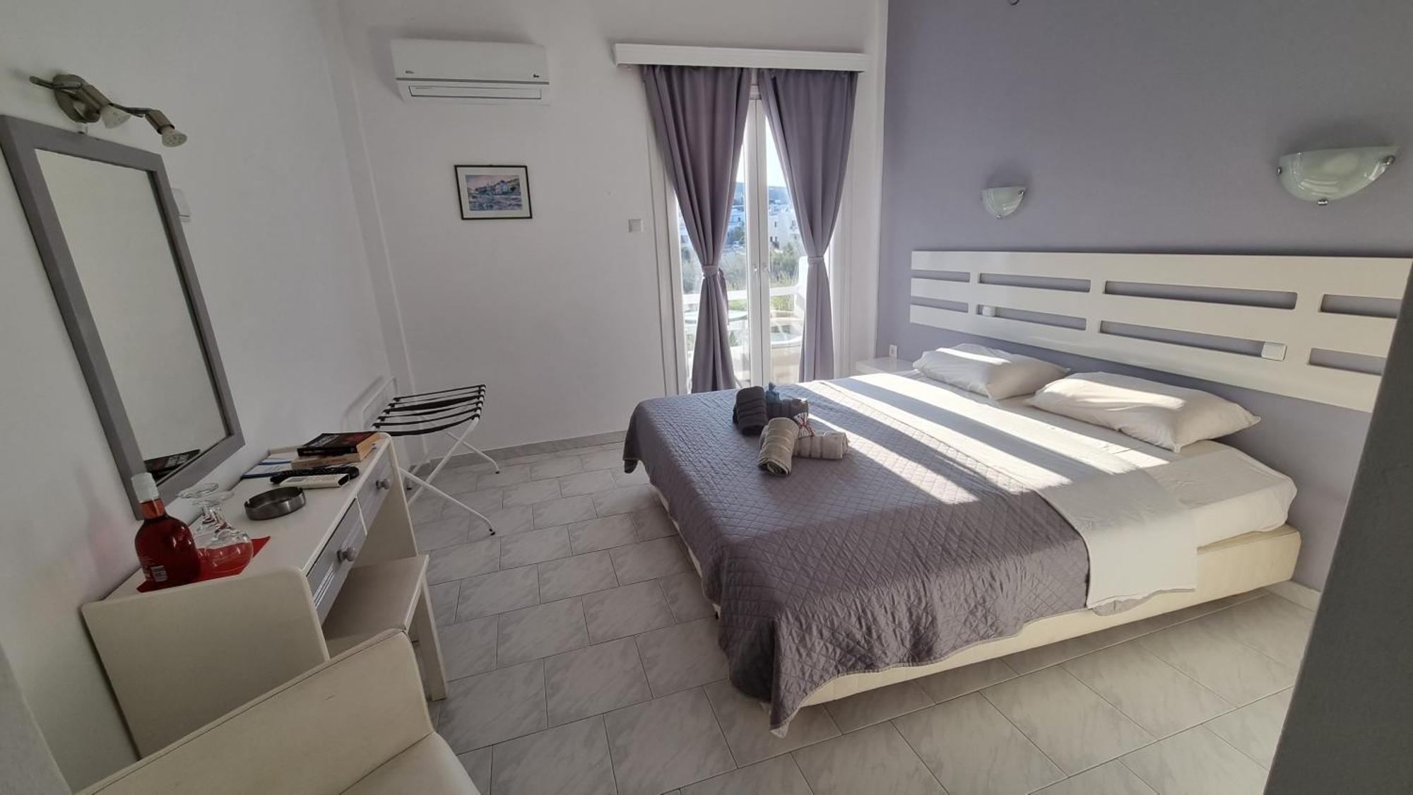 Syros Holidays Vari  ภายนอก รูปภาพ