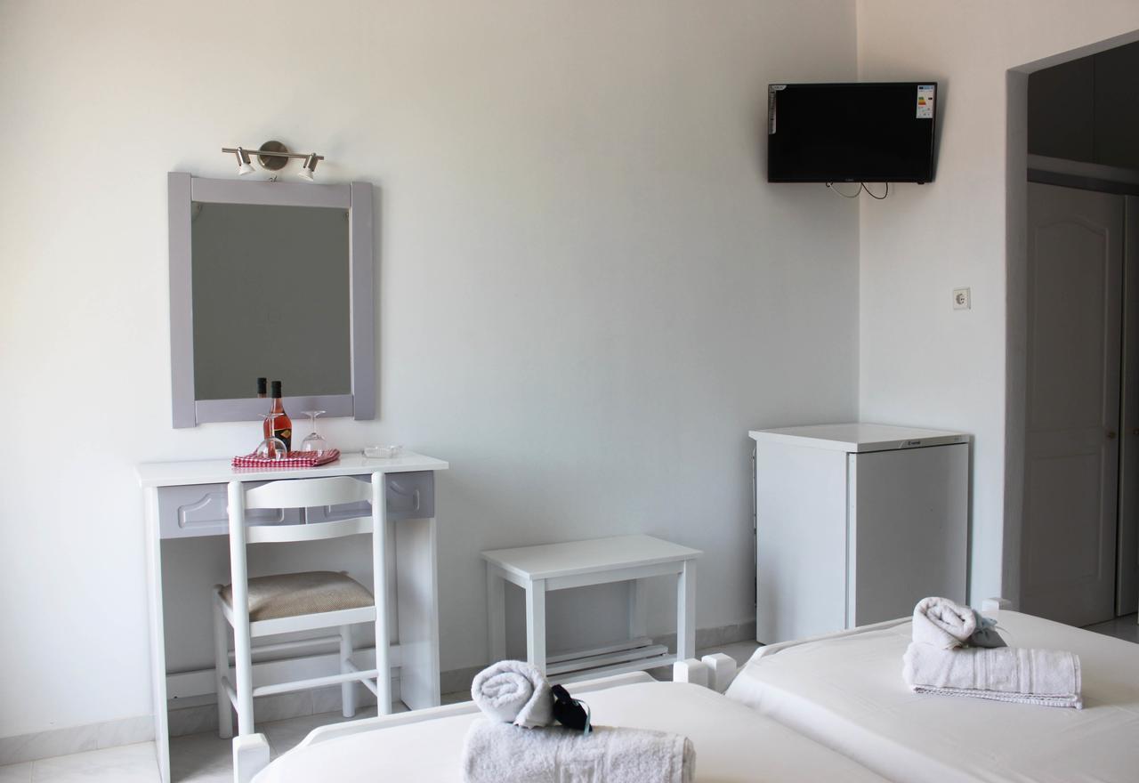 Syros Holidays Vari  ภายนอก รูปภาพ