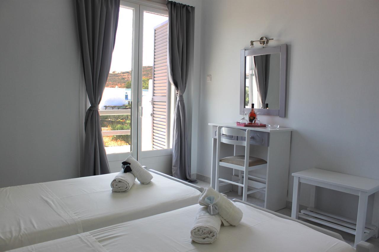 Syros Holidays Vari  ภายนอก รูปภาพ