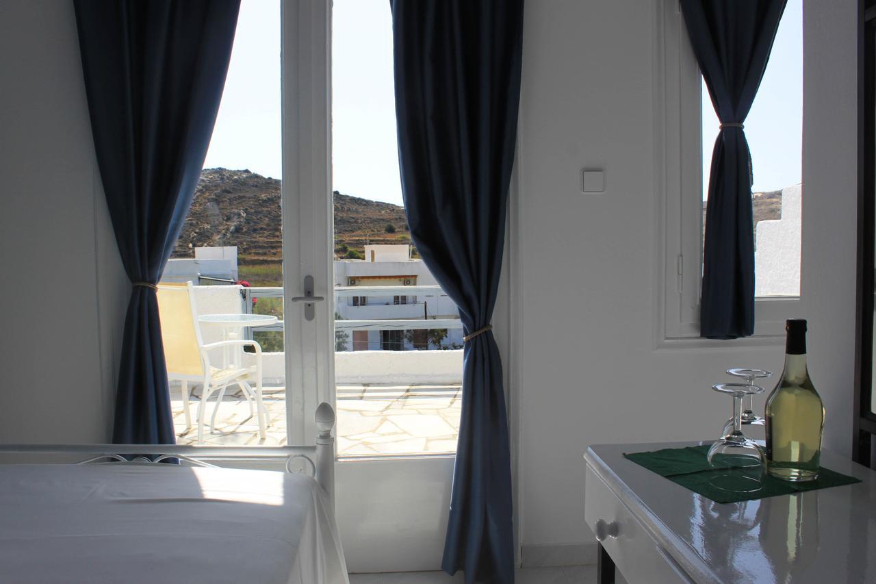 Syros Holidays Vari  ภายนอก รูปภาพ