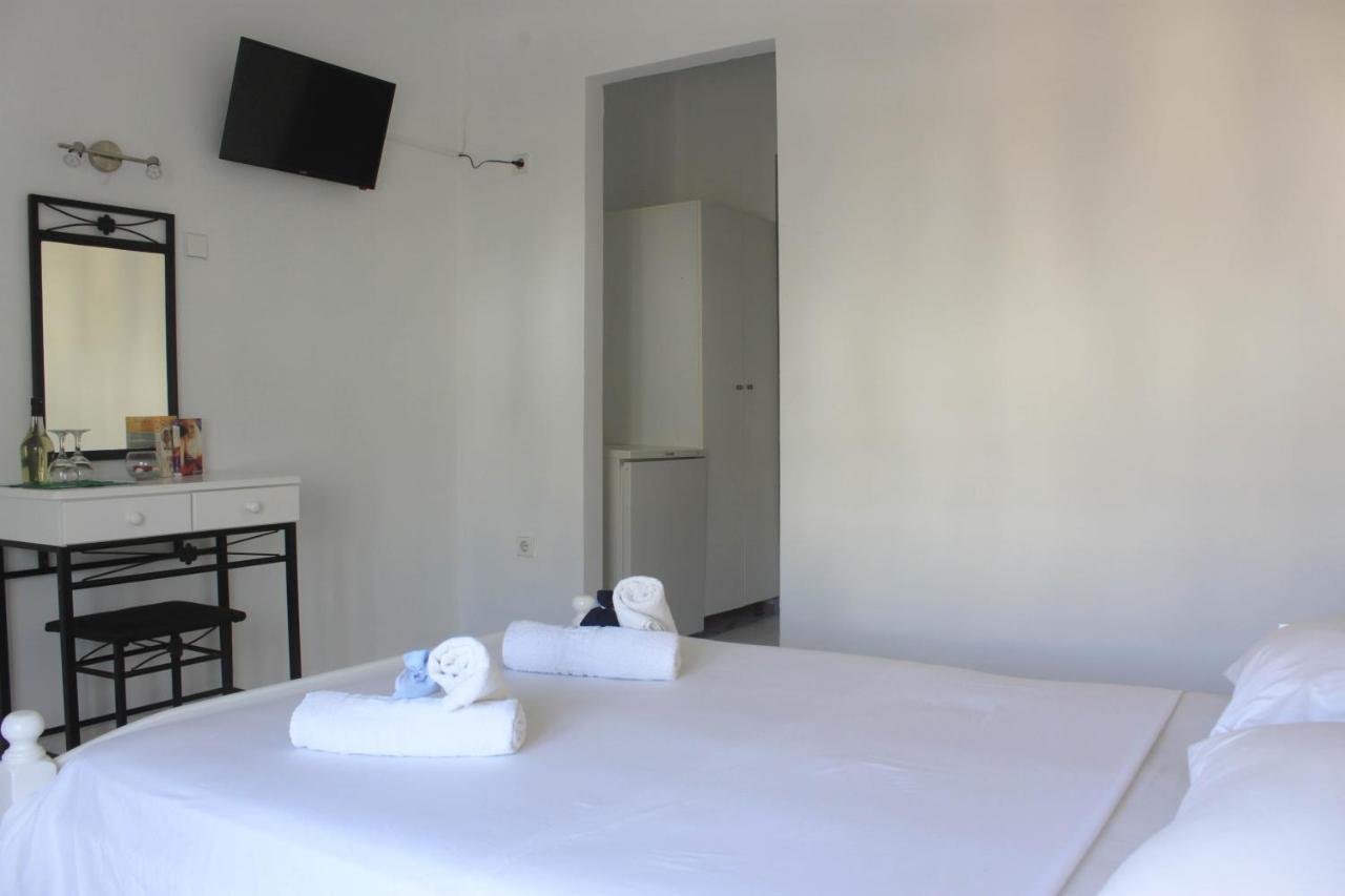 Syros Holidays Vari  ภายนอก รูปภาพ