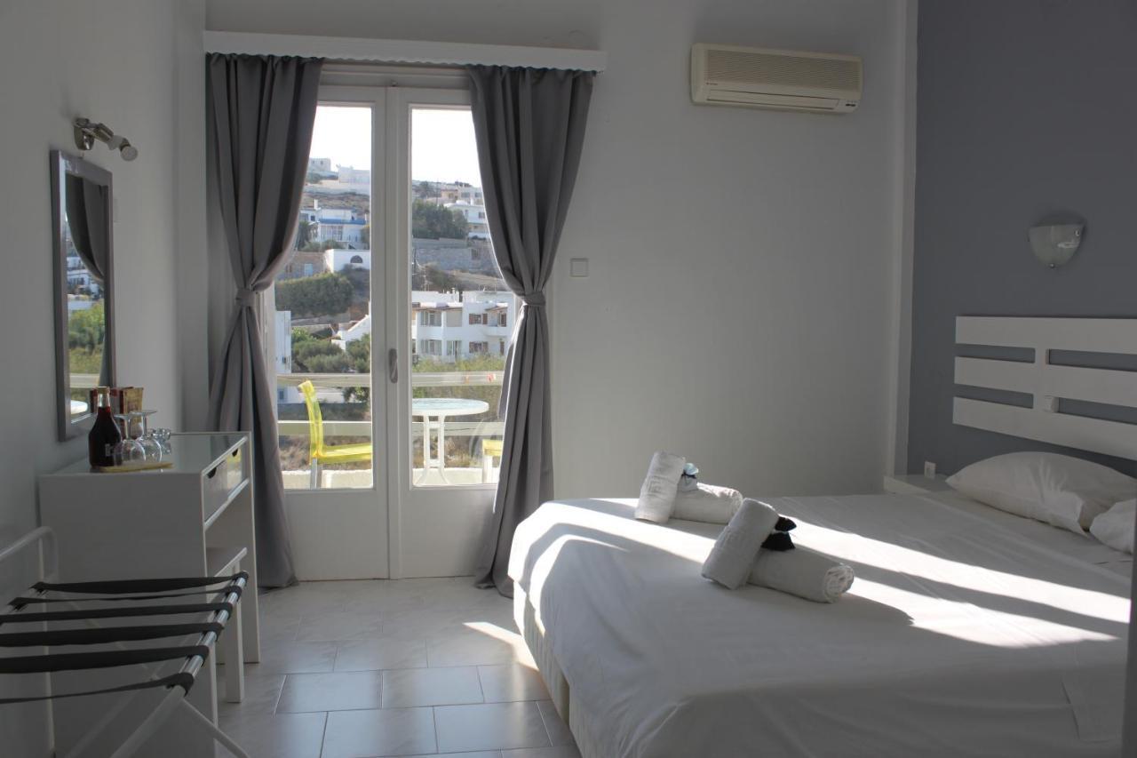 Syros Holidays Vari  ภายนอก รูปภาพ